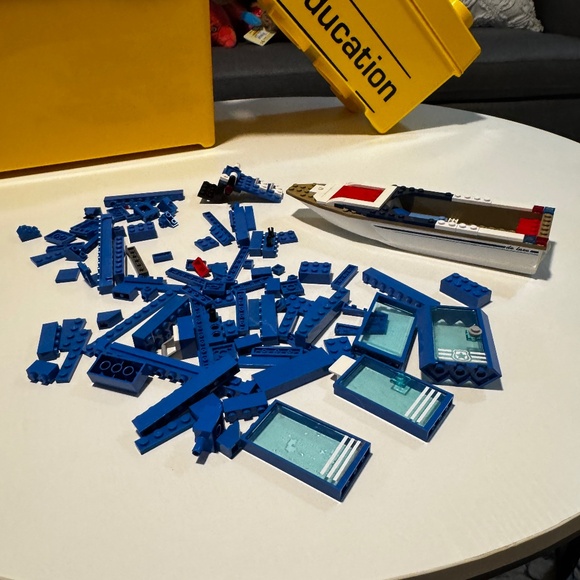 Lot of LEGO City Pieces Police, Fire & More Various Mini Figures w/Storage Boxes - Picture 8 of 16